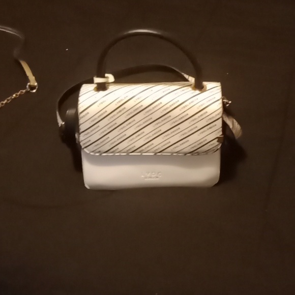 Lydo London Purse - Picture 6 of 6